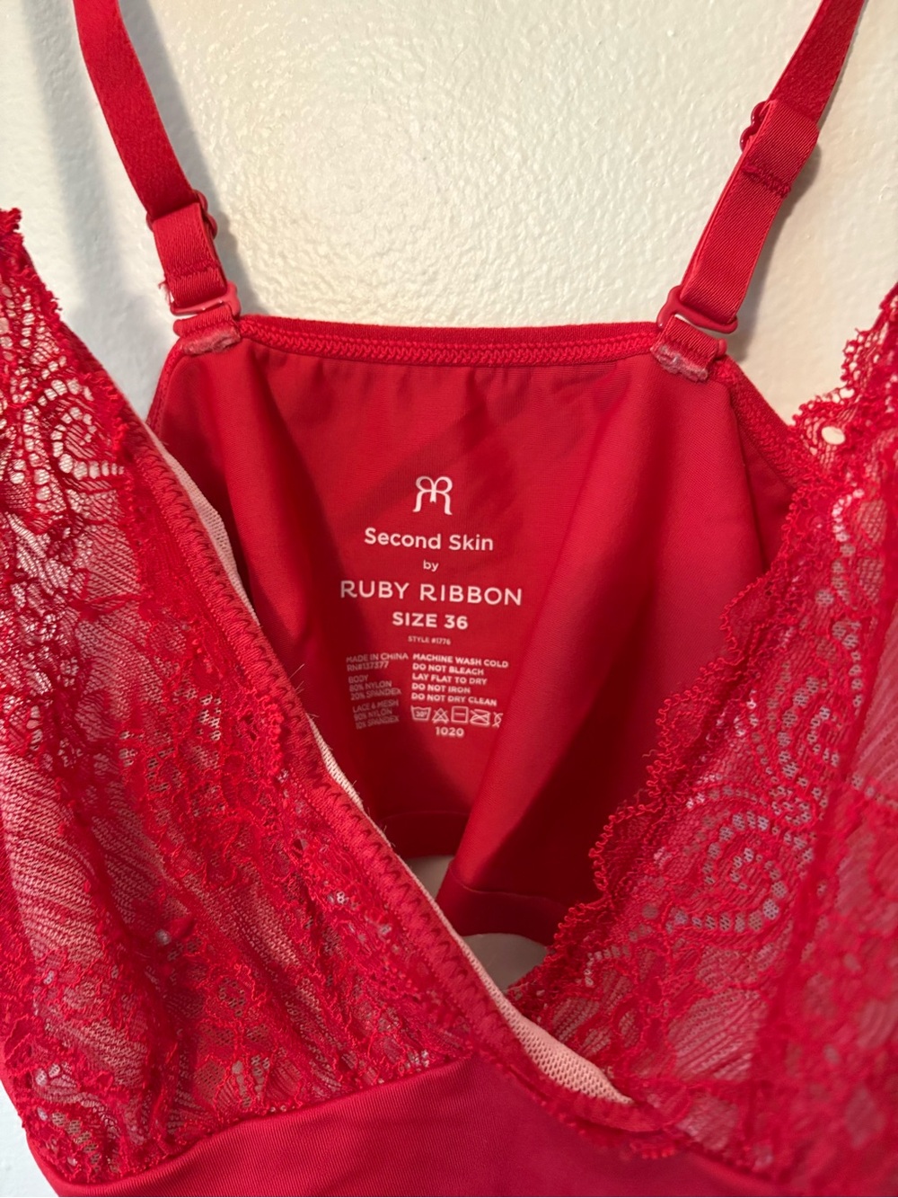 Ruby Ribbon Red Lace Bralette, Second Skin, Size 36 Women’s - Picture 4 of 4